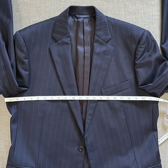 Brooks Brothers Navy Pin-Striped Suit — 42L/36 - Picture 4 of 16